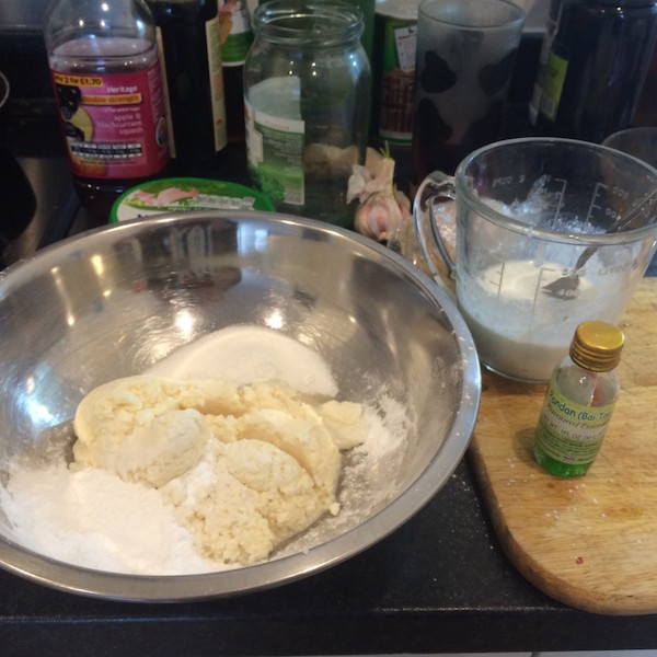 kuihbengkaubikayu-ingredients